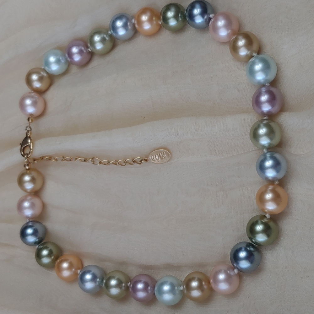 KJL 2009 Inaugural Simulated Pastel Rainbow Pearl Necklace